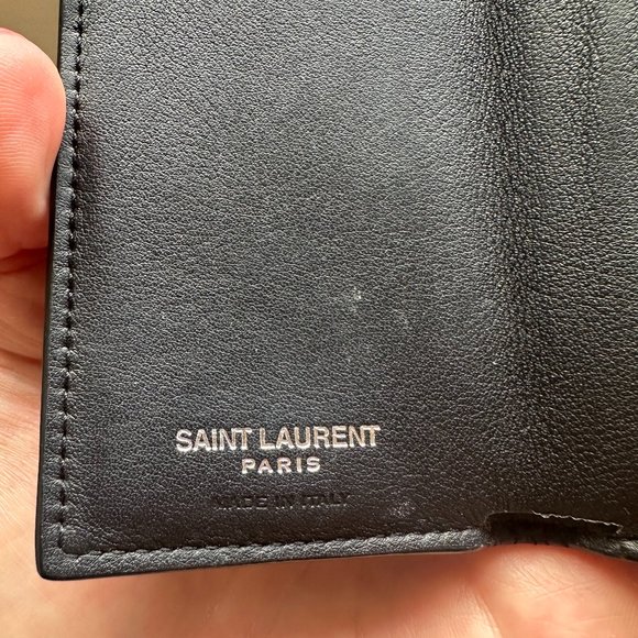 YSL Cassandra Trifold Wallet - Picture 5 of 10
